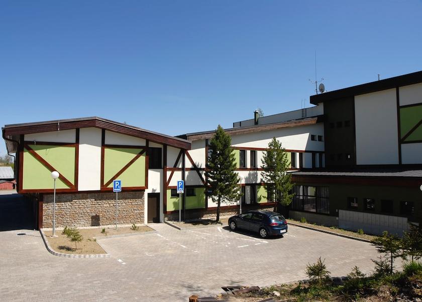  Novy Smokovec Parking