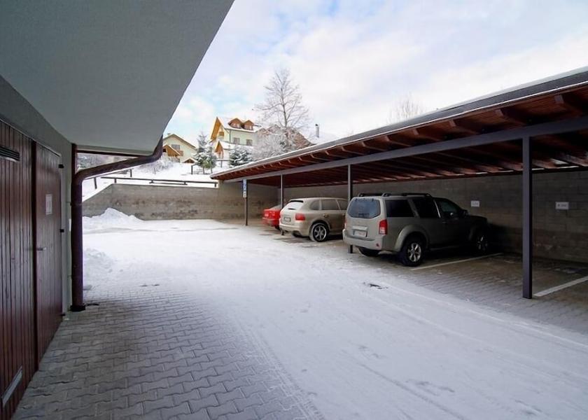  Novy Smokovec Parking