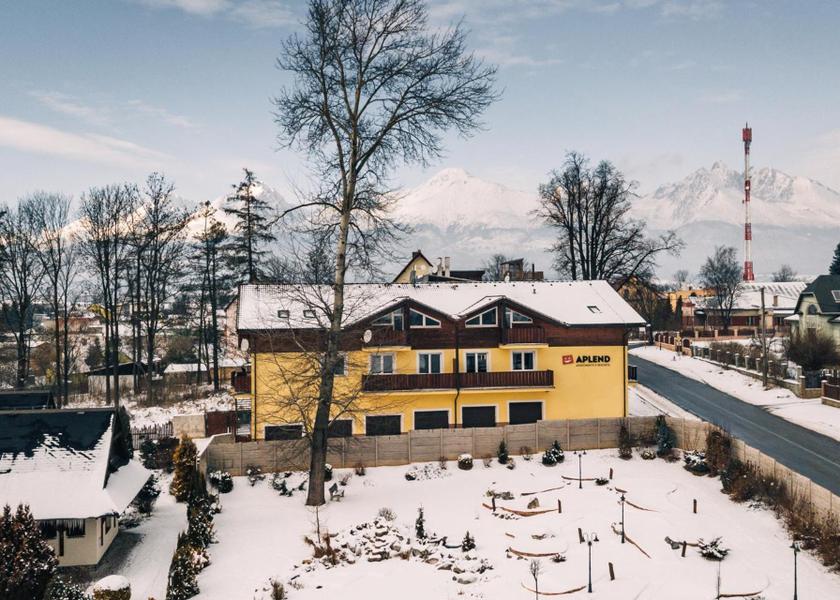  Velky Slavkov exterior view