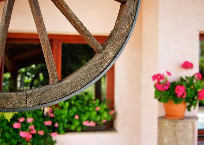  Poprad Exterior Detail