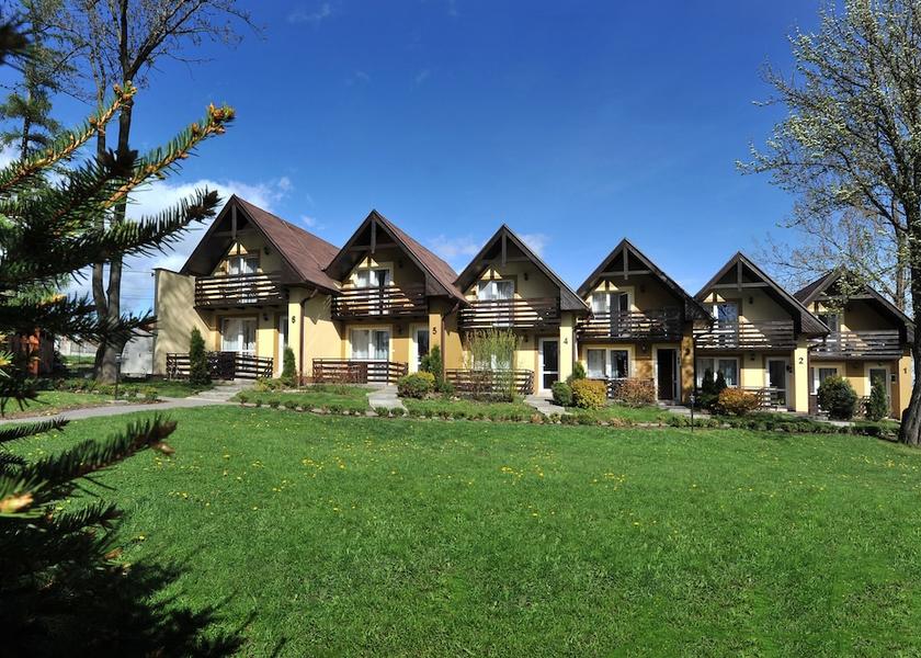  Velky Slavkov Exterior Detail