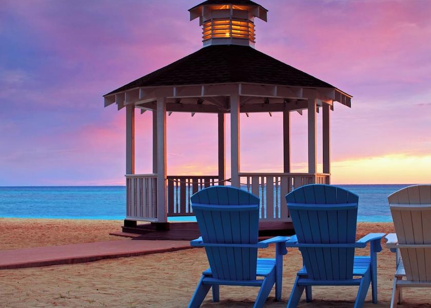  Seven Mile Beach Banquet Hall