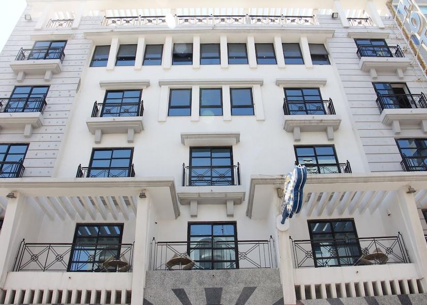  Tunis Exterior Detail