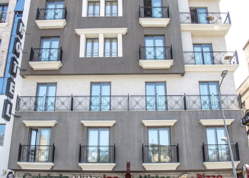  Tunis Exterior Detail