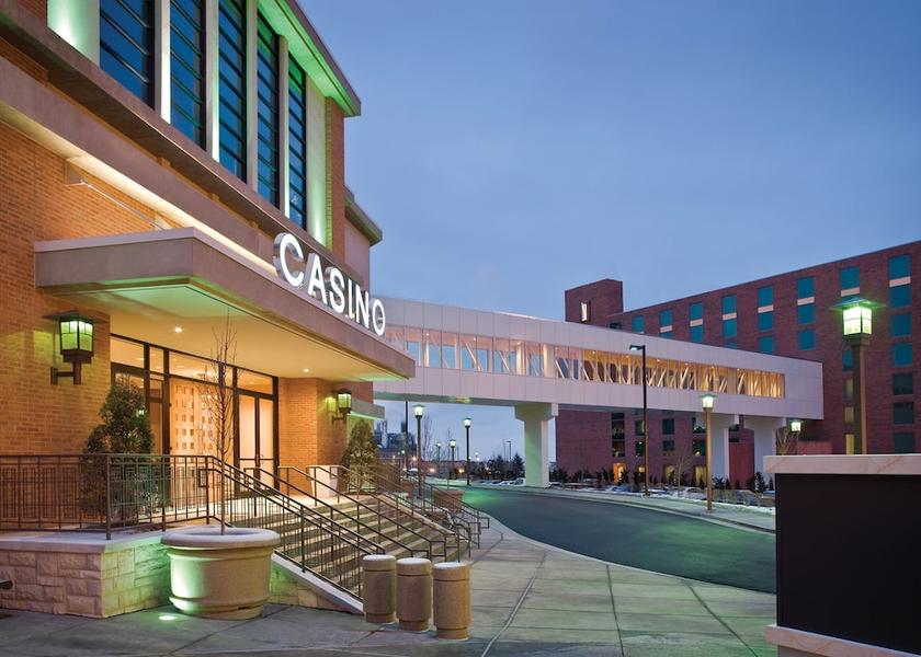 Missouri St. Louis Exterior Detail