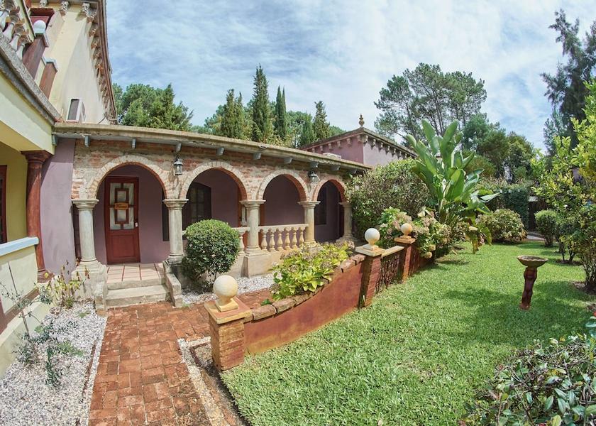 Maldonado Punta Ballena Exterior Detail