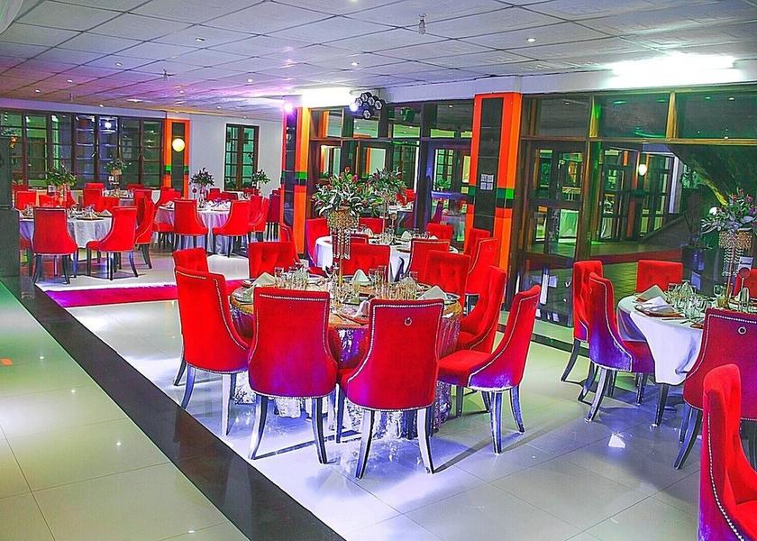  Livingstone Exterior Detail