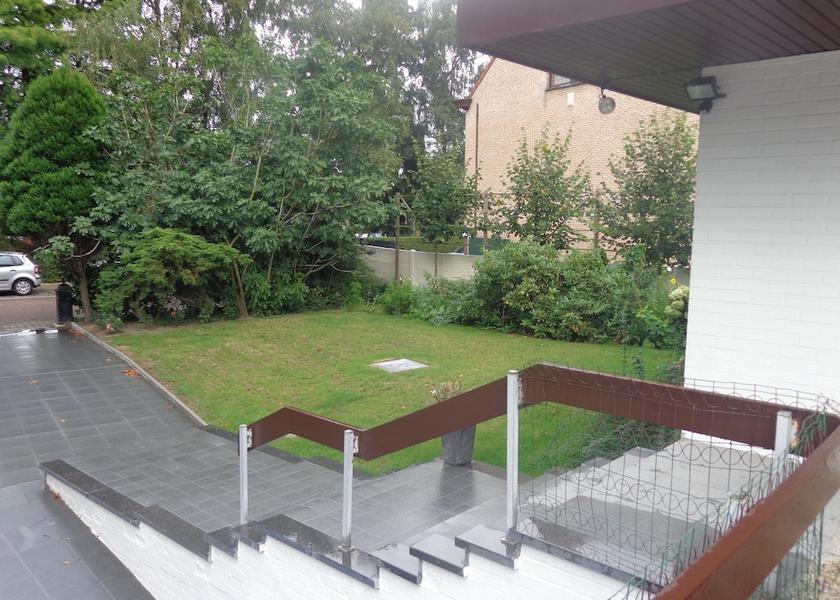 Flemish Region Eeklo Parking