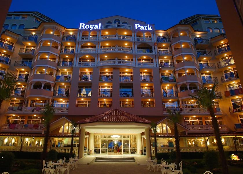 Burgas Elenite Facade