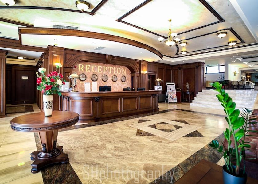  Velingrad Interior Entrance