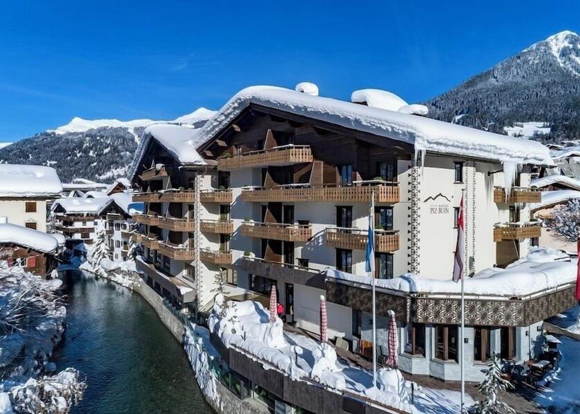 Graubuenden Klosters-Serneus Facade