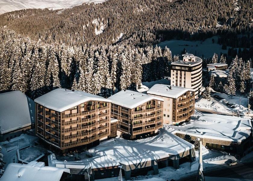 Graubuenden Arosa Facade