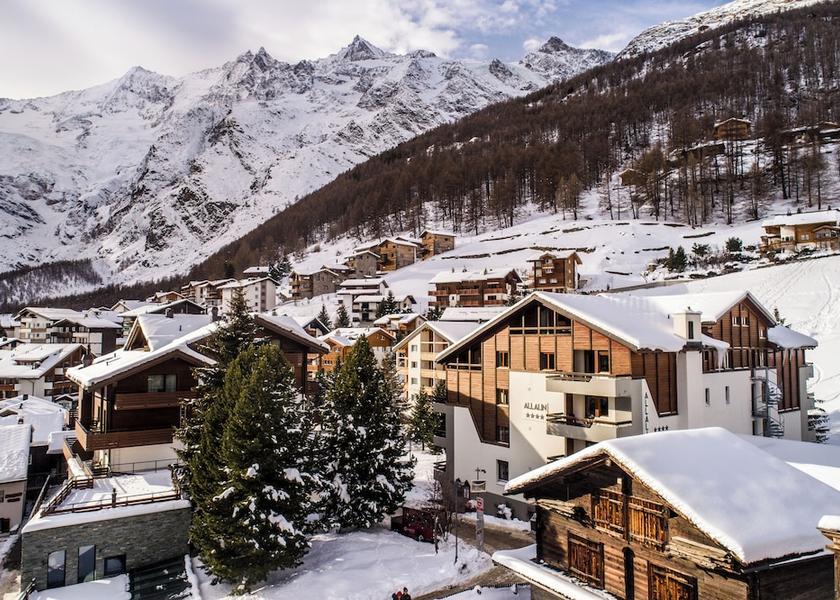 Valais Saas-Fee Front of property