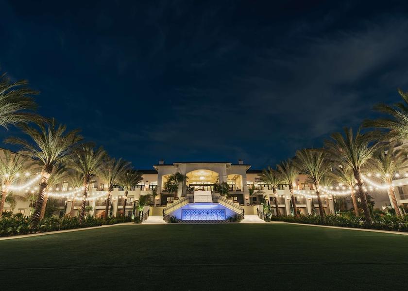 California Carlsbad Exterior Detail