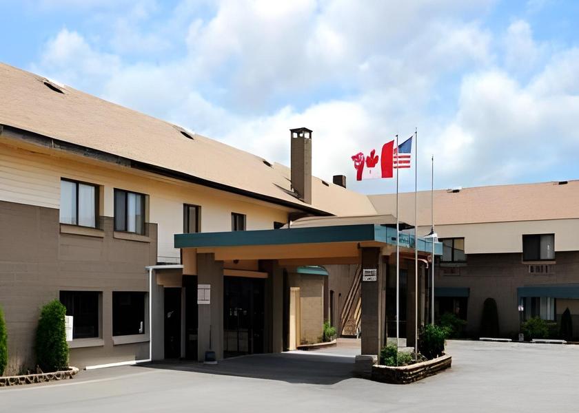 New York Binghamton Hotel Exterior