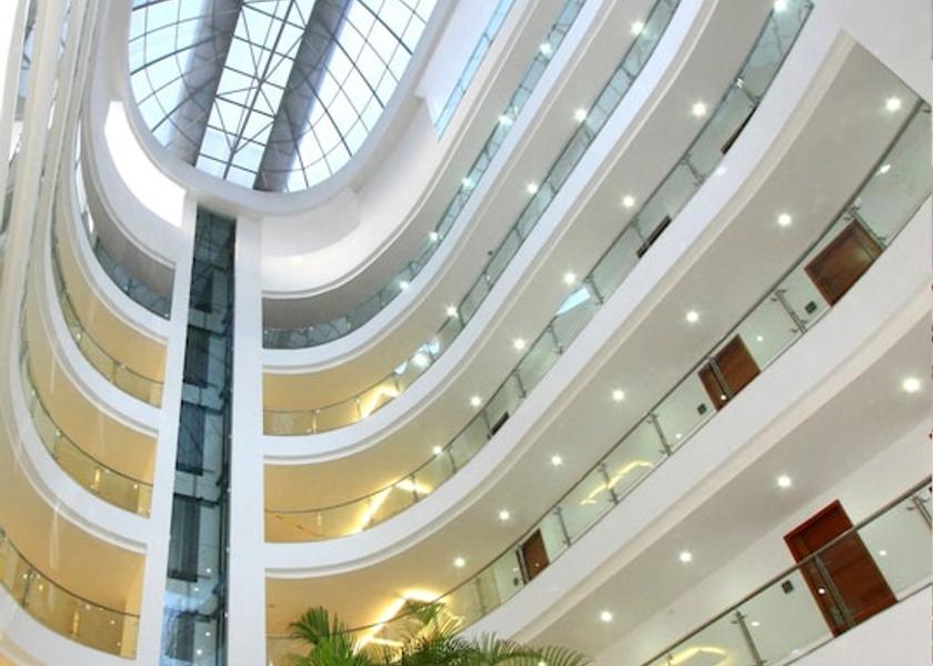  Barranquilla Lobby sitting area
