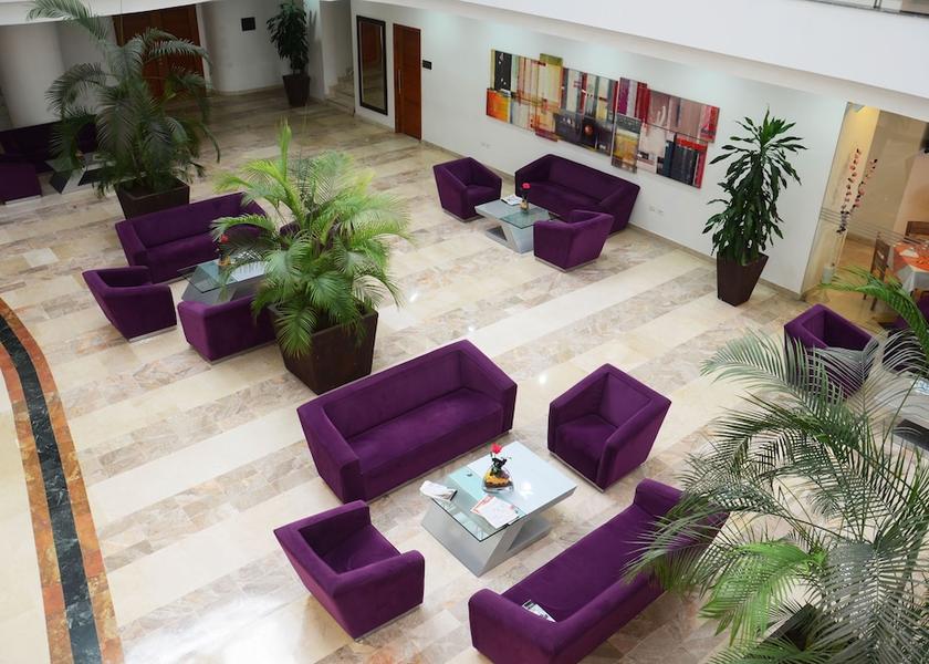  Barranquilla Lobby sitting area