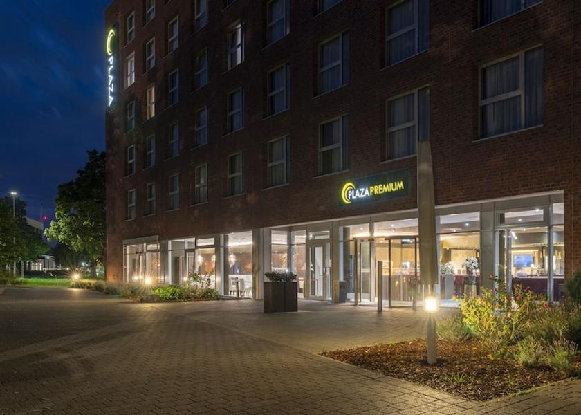 Baden-Württemberg Karlsruhe Front of property - evening/night
