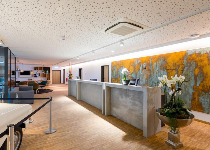 Hessen Ruesselsheim Reception