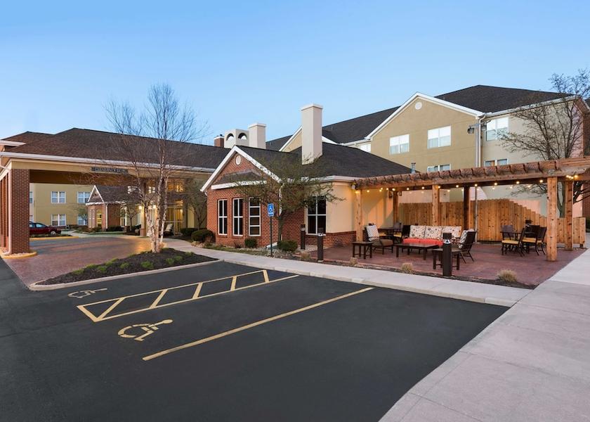 Ohio Hilliard Exterior Detail