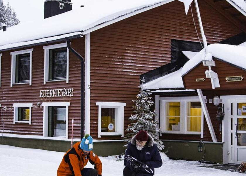 Rovaniemi Akaslompolo Entrance