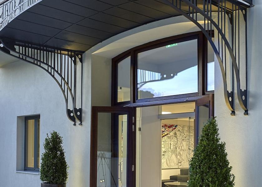 Attica Kifisia Entrance