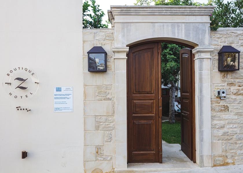 Crete Mylopotamos Interior entrance