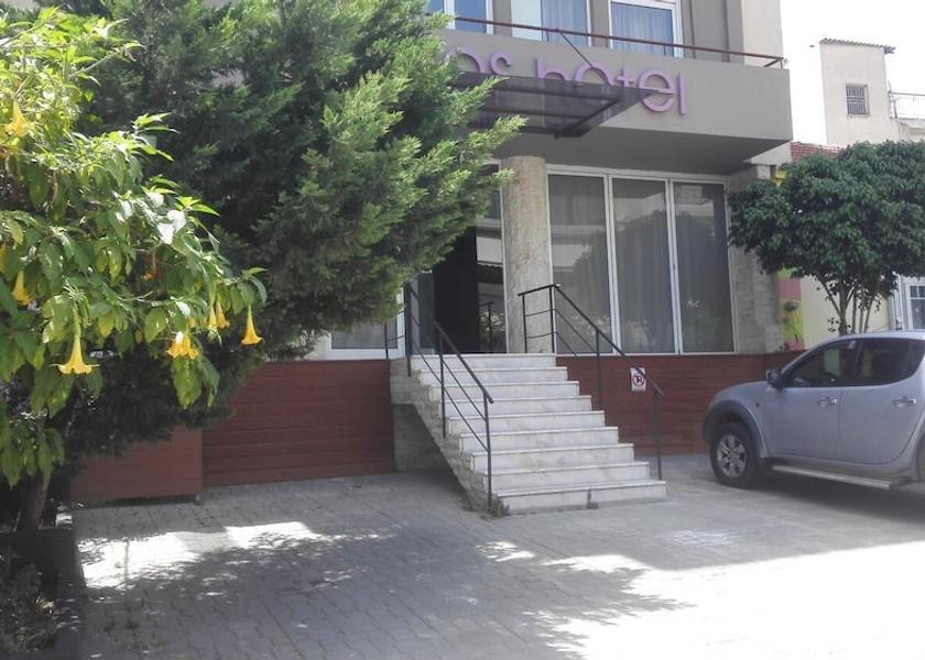 Attica Moschato-Tavros Exterior