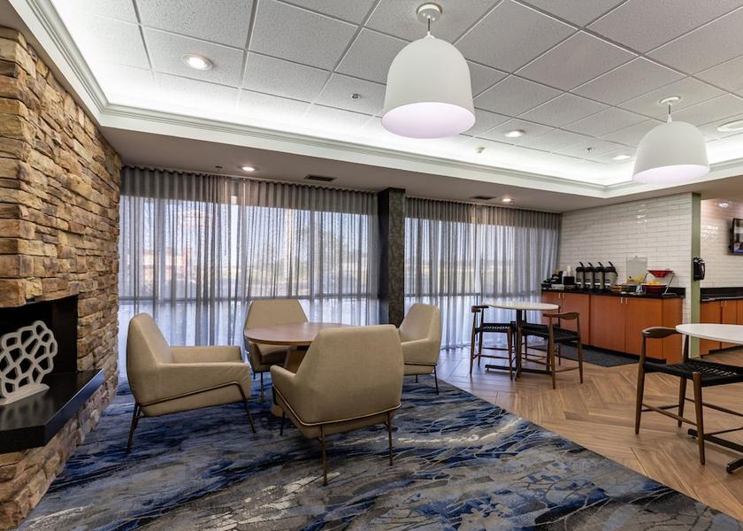 Indiana Evansville Lobby