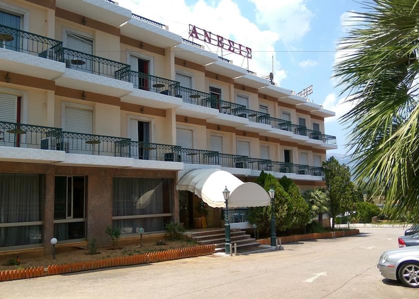 Attica Metamorfosi Facade