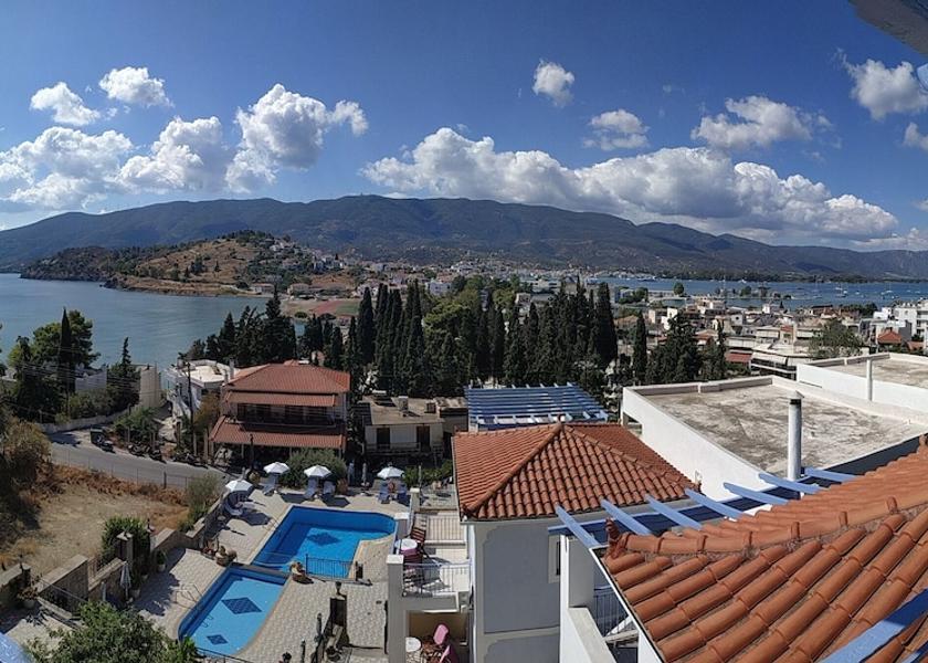 Attica Poros Terrace/patio