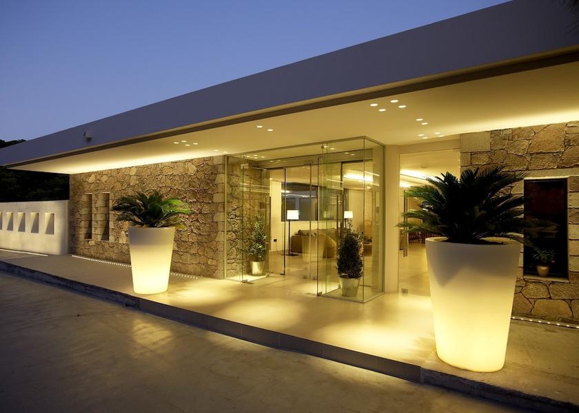 Attica Poros Facade