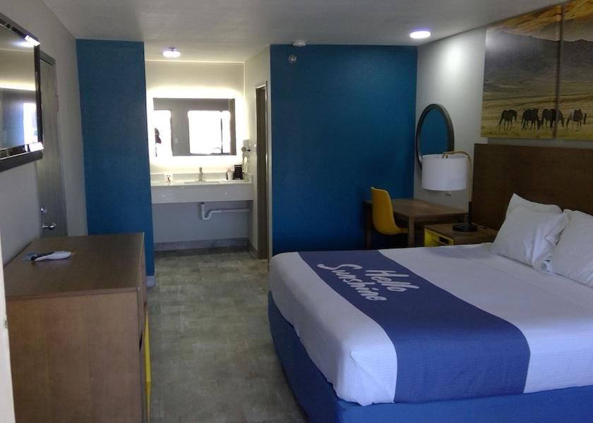 New Mexico Ruidoso Downs Room