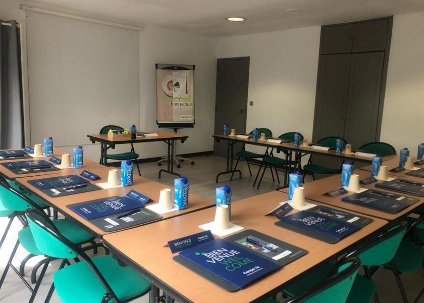 Auvergne-Rhone-Alpes Viriat meeting room / ballrooms