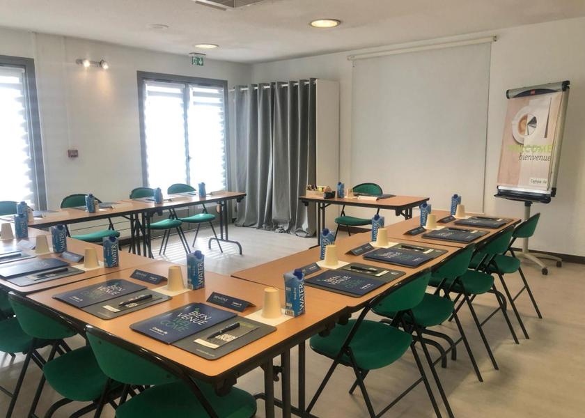 Auvergne-Rhone-Alpes Viriat meeting room / ballrooms