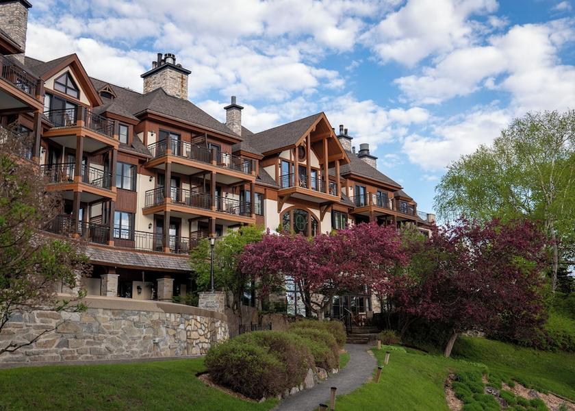 Quebec Mont-Tremblant Exterior