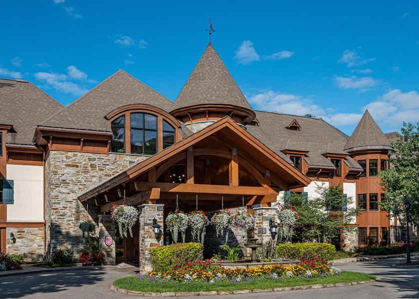 Quebec Mont-Tremblant Front of property