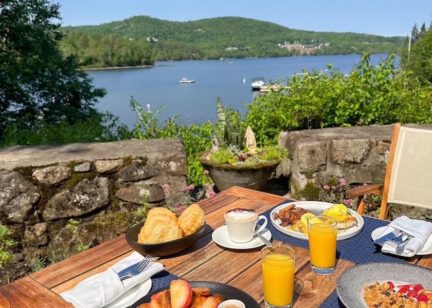 Quebec Mont-Tremblant Breakfast buffet