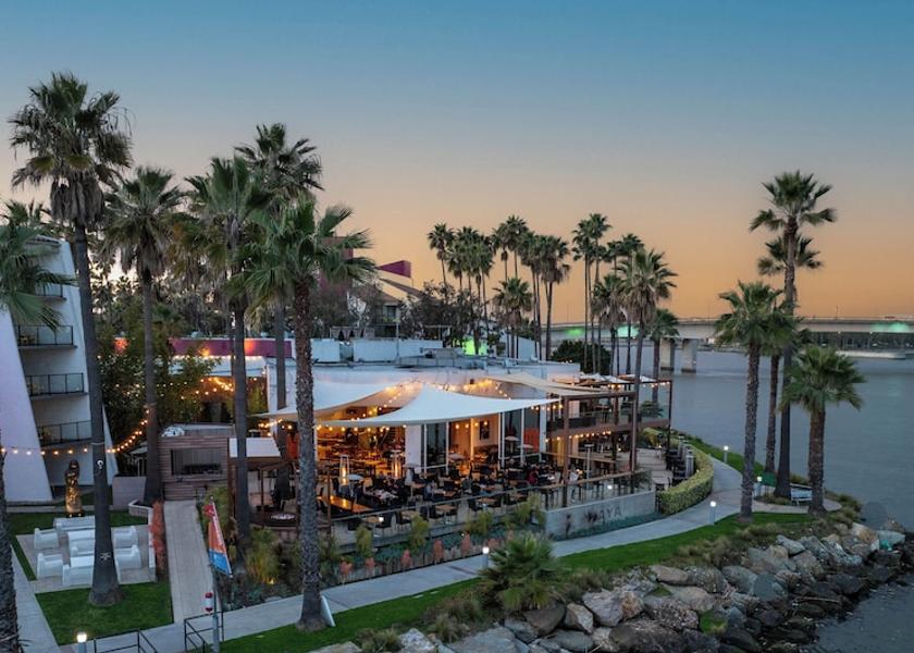 California Long Beach Exterior Detail