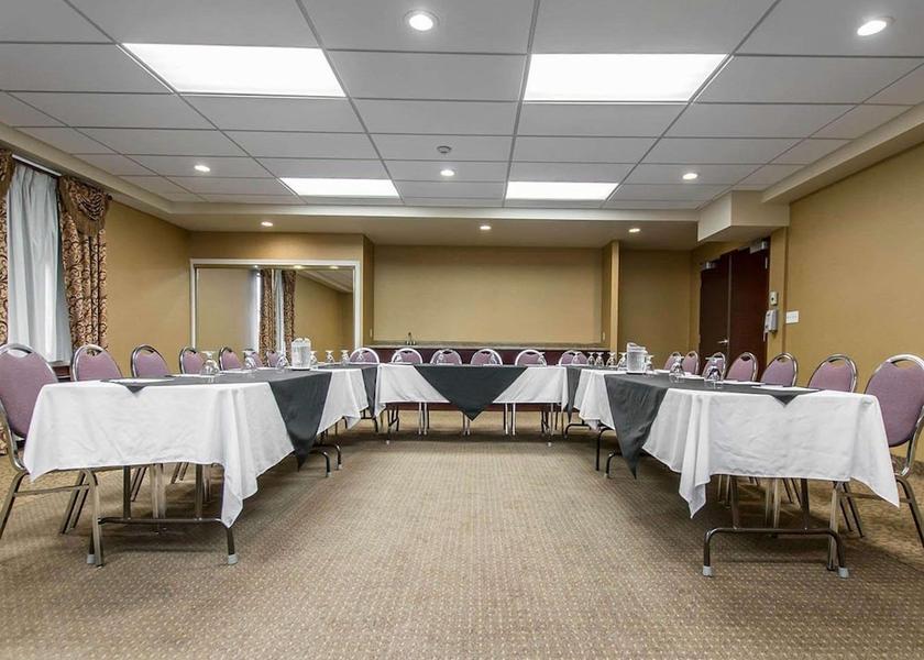 Ontario Sault Ste. Marie Meeting Room