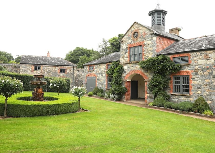 Louth (county) Dundalk Exterior Detail