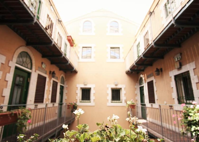  Jerusalem Interior Entrance