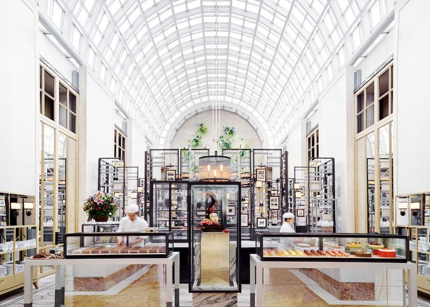  Singapore Breakfast area