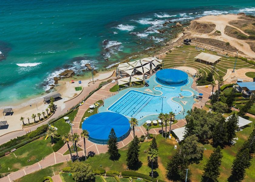 Haifa Hadera Beach bar