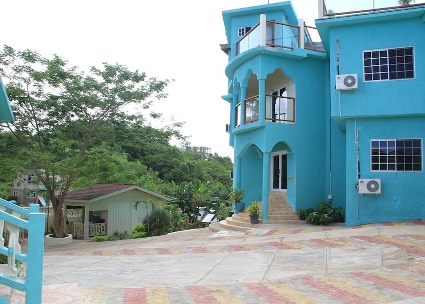 Westmoreland Negril Front of property