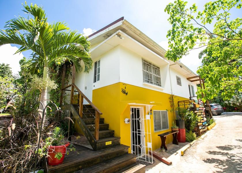 Manchester Mandeville Facade