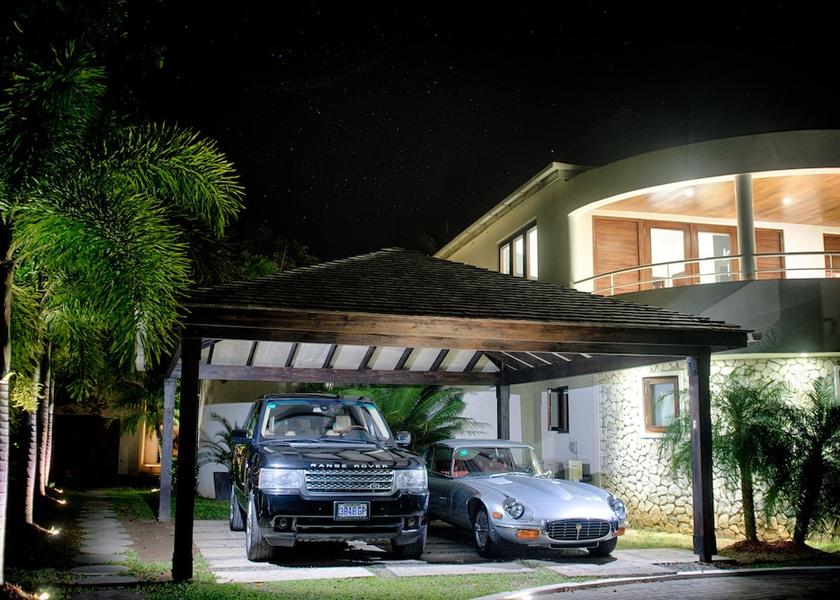 Portland Port Antonio Parking