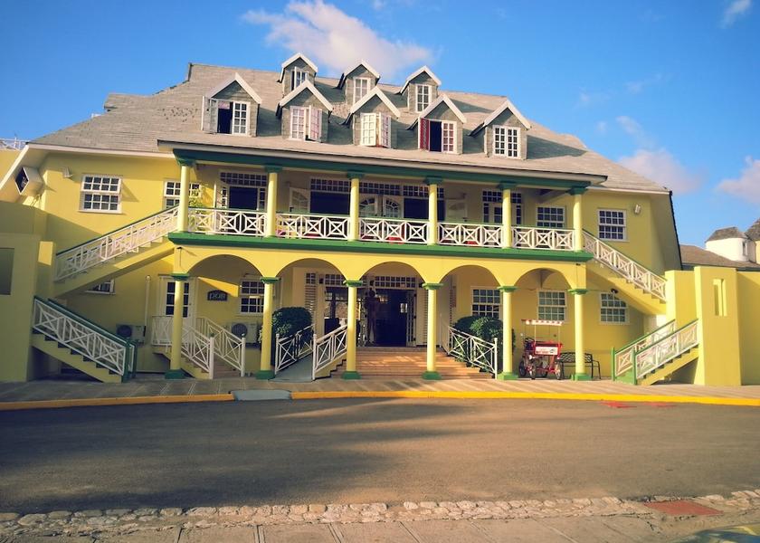 Saint James Ocho Rios Facade