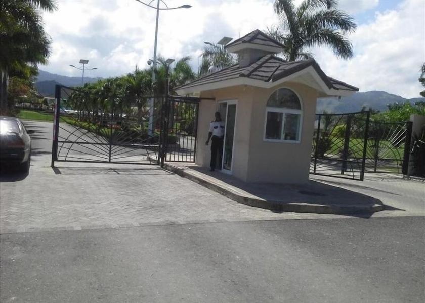 Saint James St. Ann's Bay Entrance