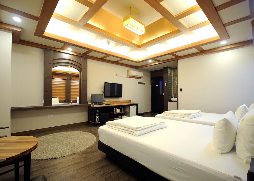  Busan Room